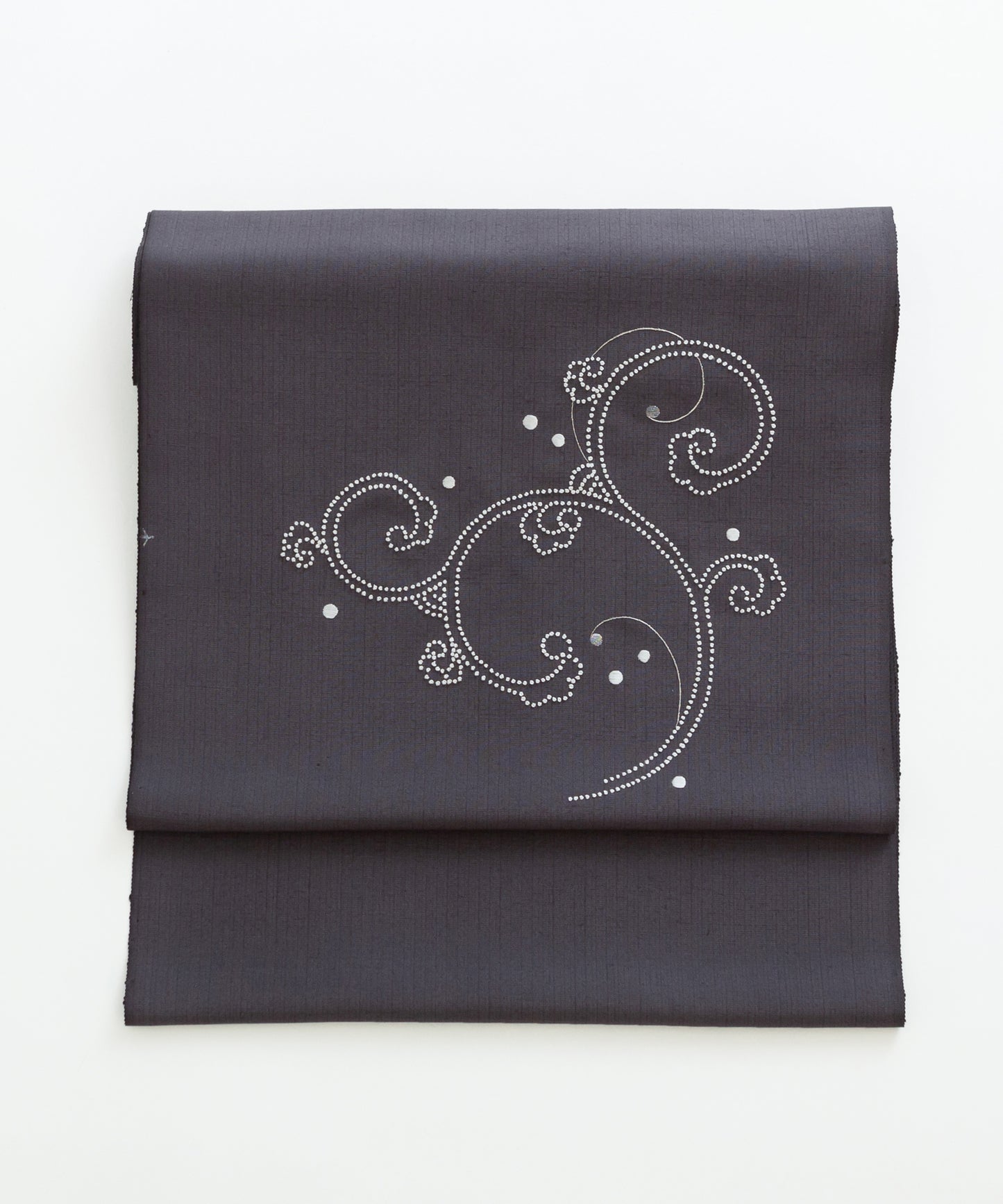 相良刺繍九寸名古屋帯 波がしら唐草