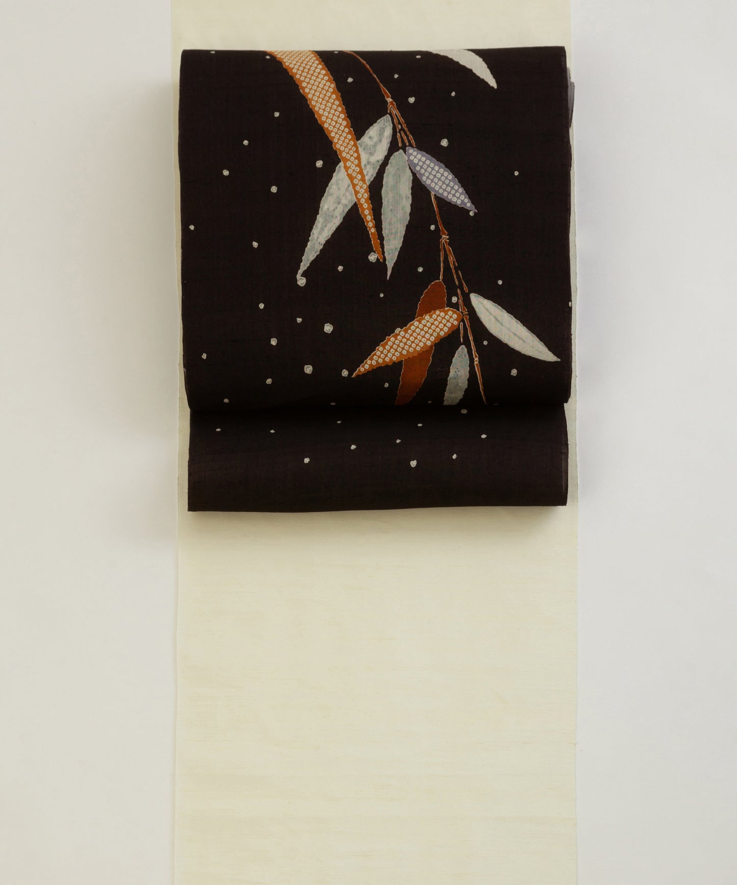 Authentique cycas Kumejima Tsumugi teint, couleur unie 