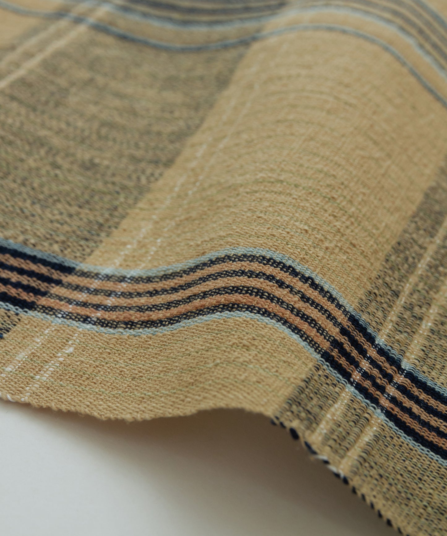 丹波布八寸帯 荒木幸子作「やしゃぶし、栗、藍、こぶな草」