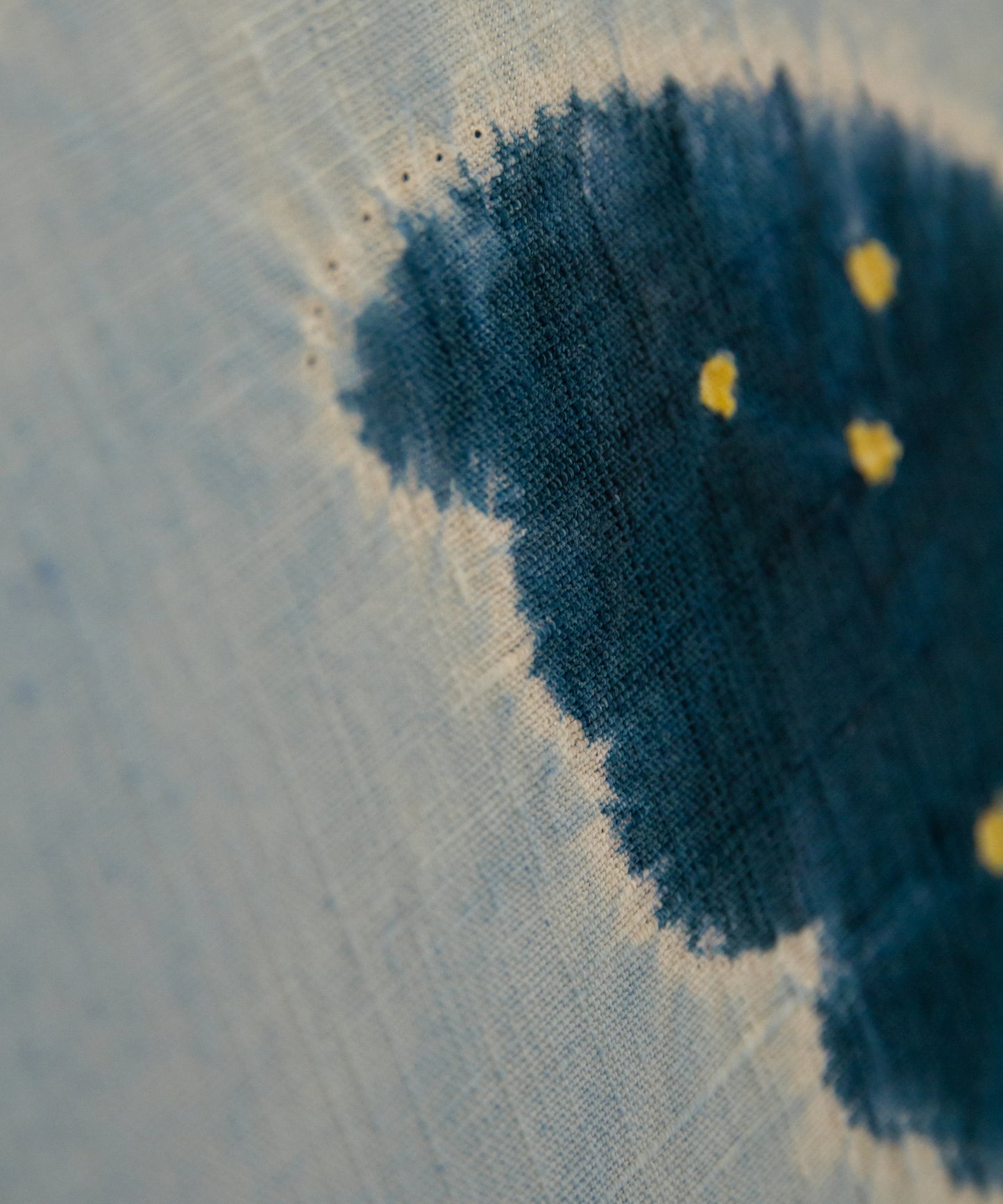 森健持作 辻ヶ花染め九寸名古屋帯「青い空白い雲の夜景」