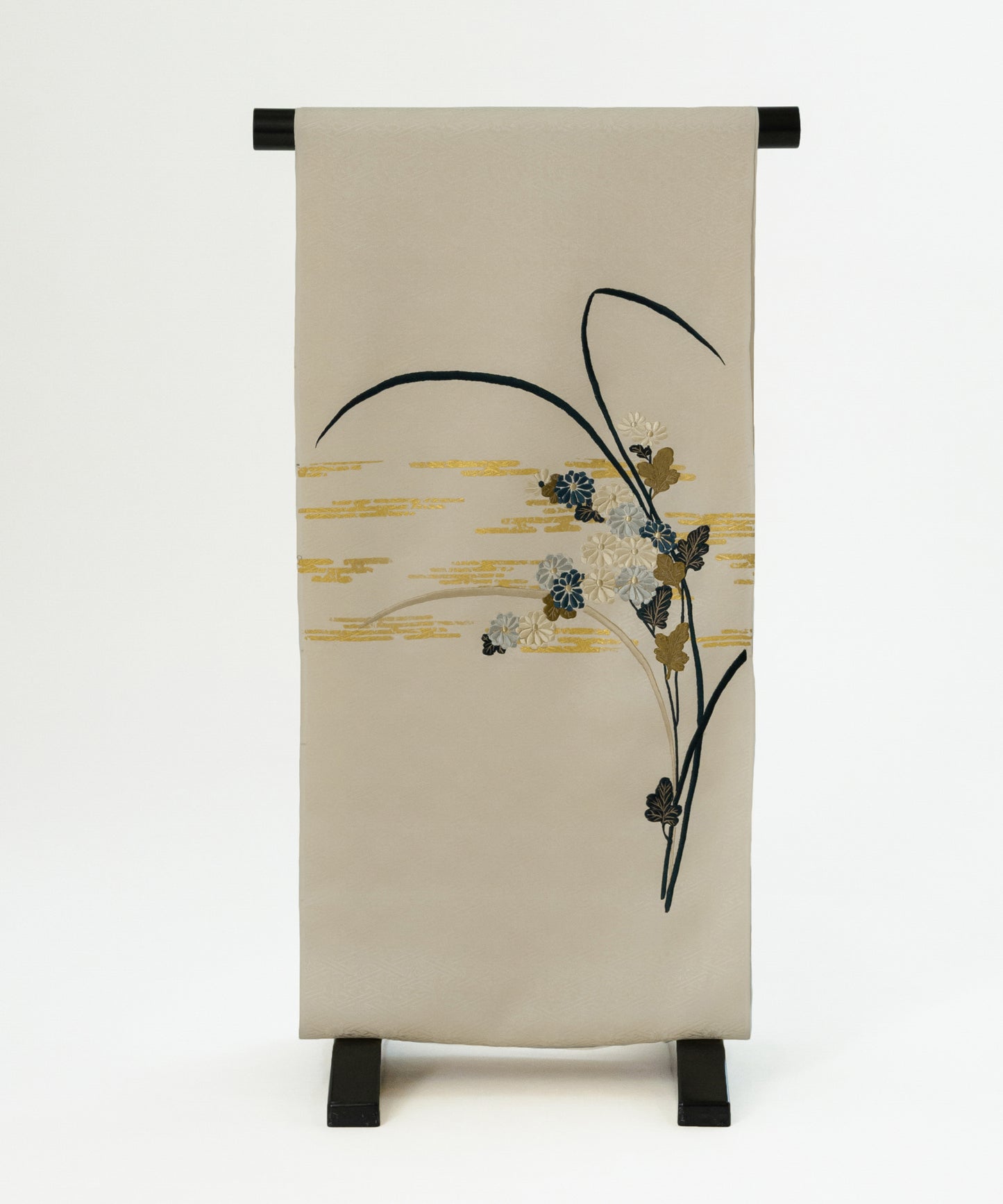 工芸キモノ野口 九寸名古屋帯「慶長霞に菊芒」白茶