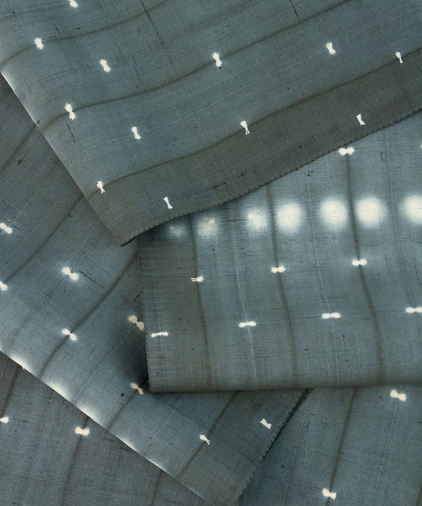 しょうざん生紬着尺「ほたる絞り くすんだ青緑」