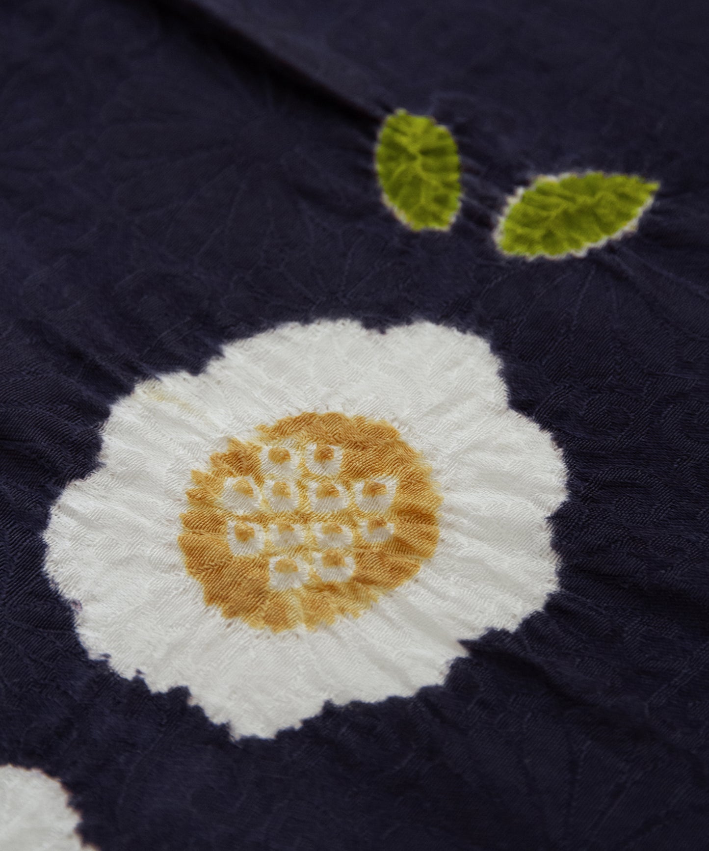 丸太遠藤 絞り九寸名古屋帯「二重葉付小花」