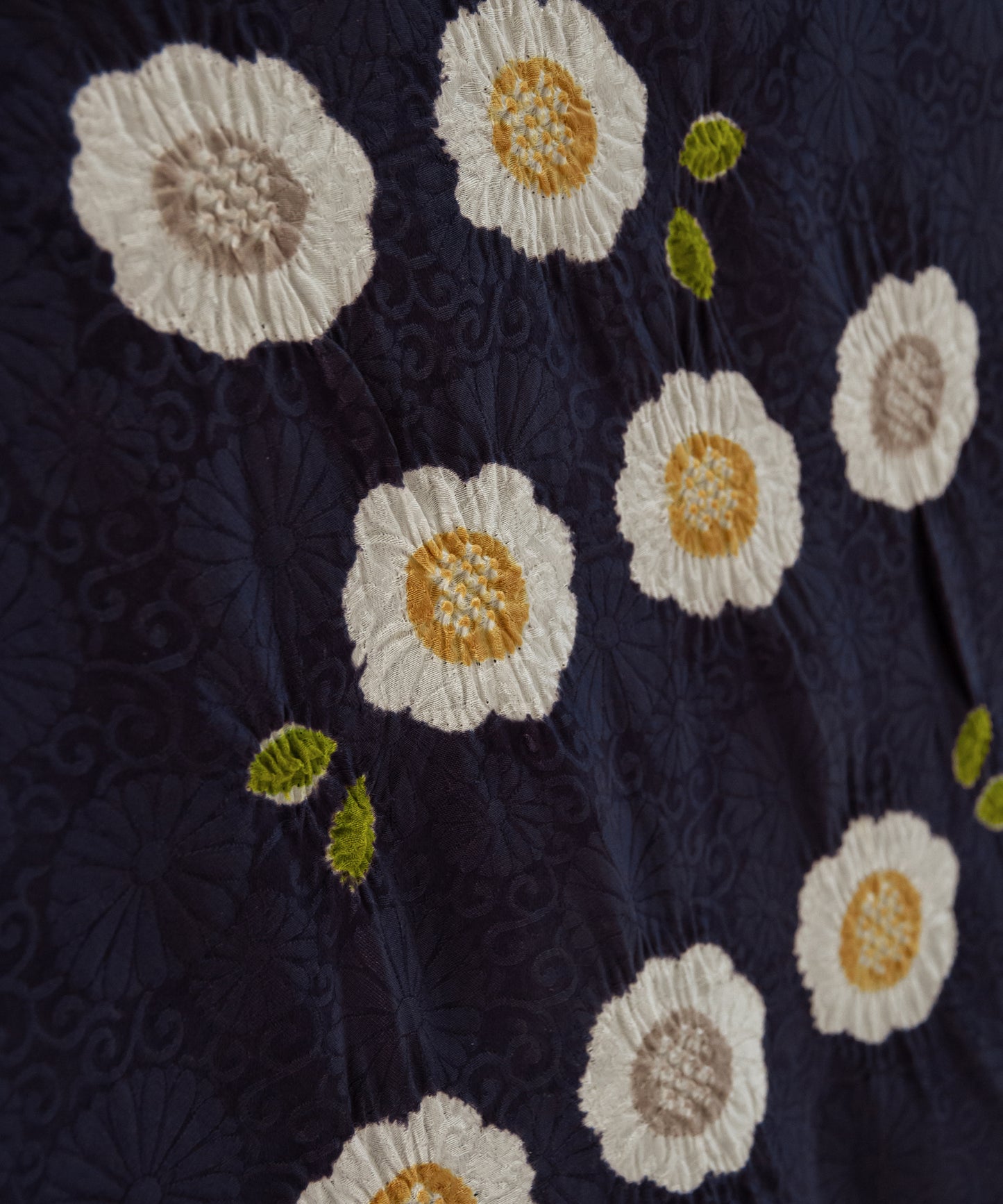 丸太遠藤 絞り九寸名古屋帯「二重葉付小花」