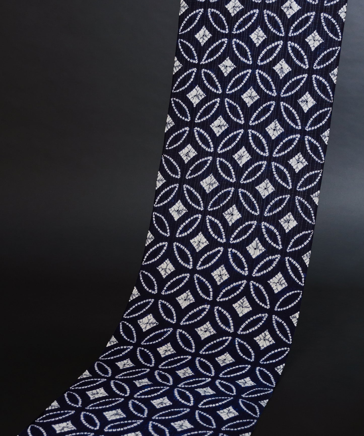 有松鳴海絞り 縫い巻上げ絞り「総七宝」