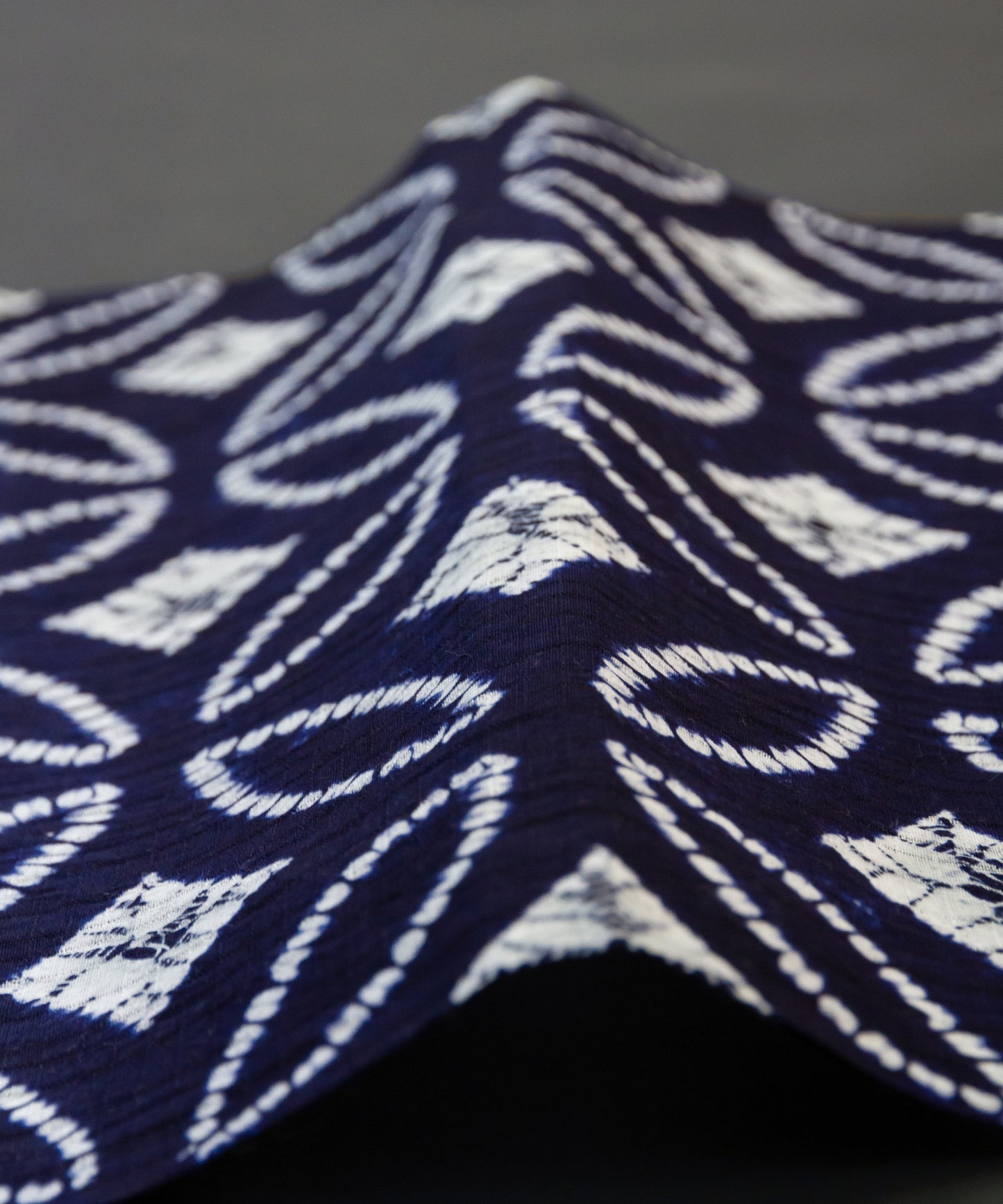 有松鳴海絞り 縫い巻上げ絞り「総七宝」