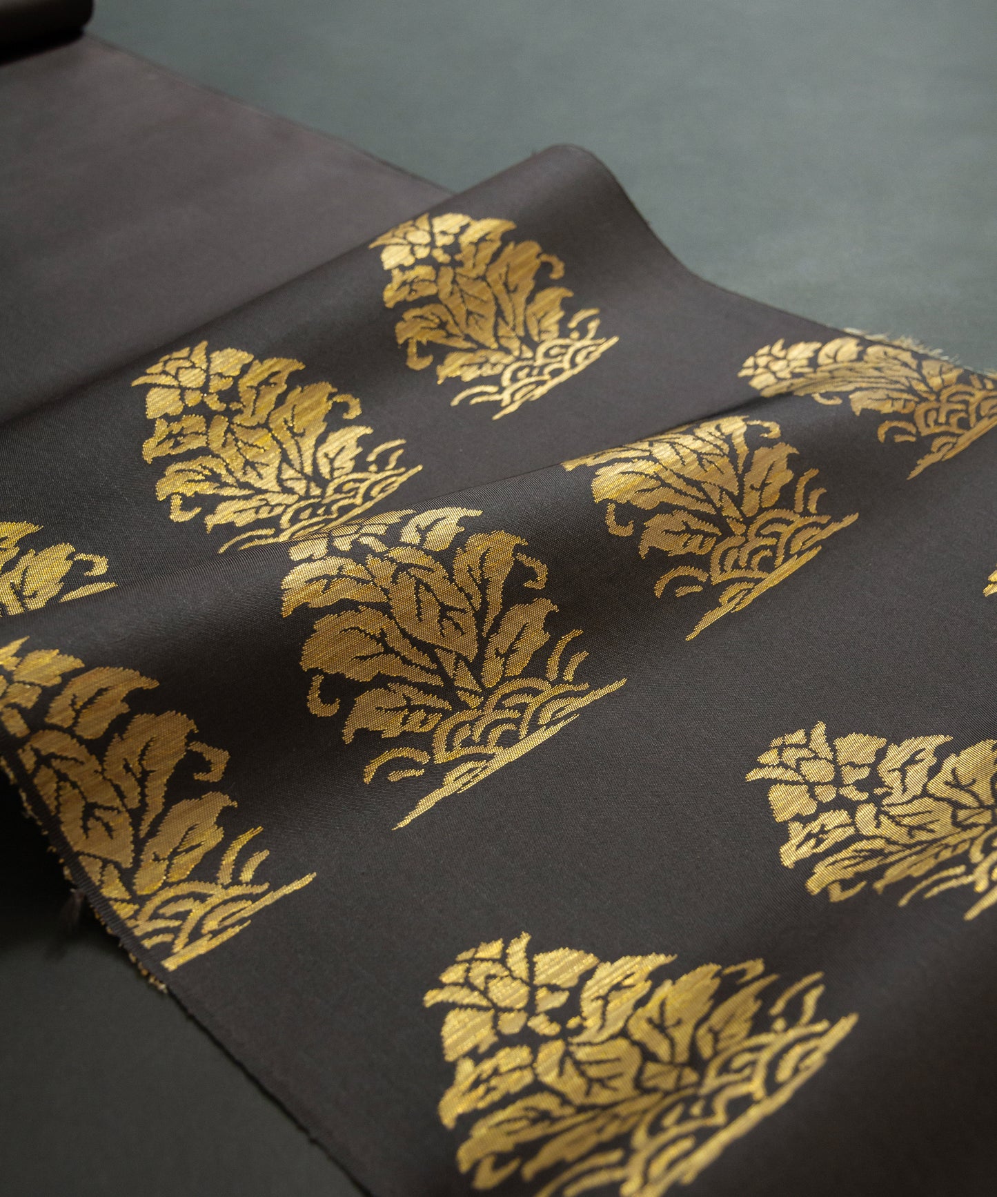 Kenji Katsuyama Nine size Nagoya obi "Turkish flower pattern"