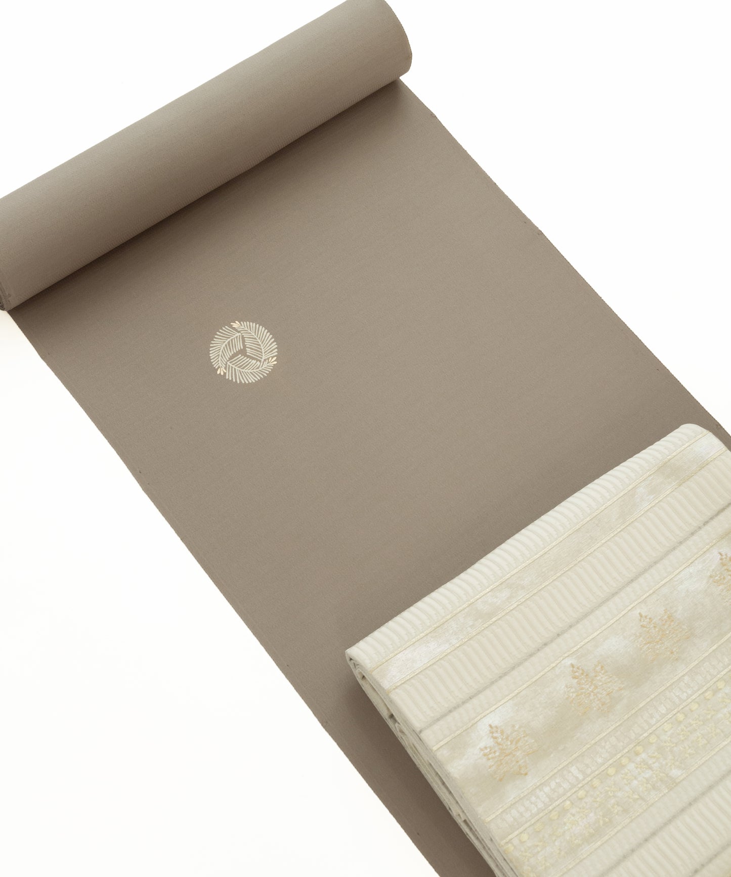 京都小阪 真糊糸目友禅小紋「松の丸」＊＊価格に付きましてはお気軽にお問い合わせください＊＊