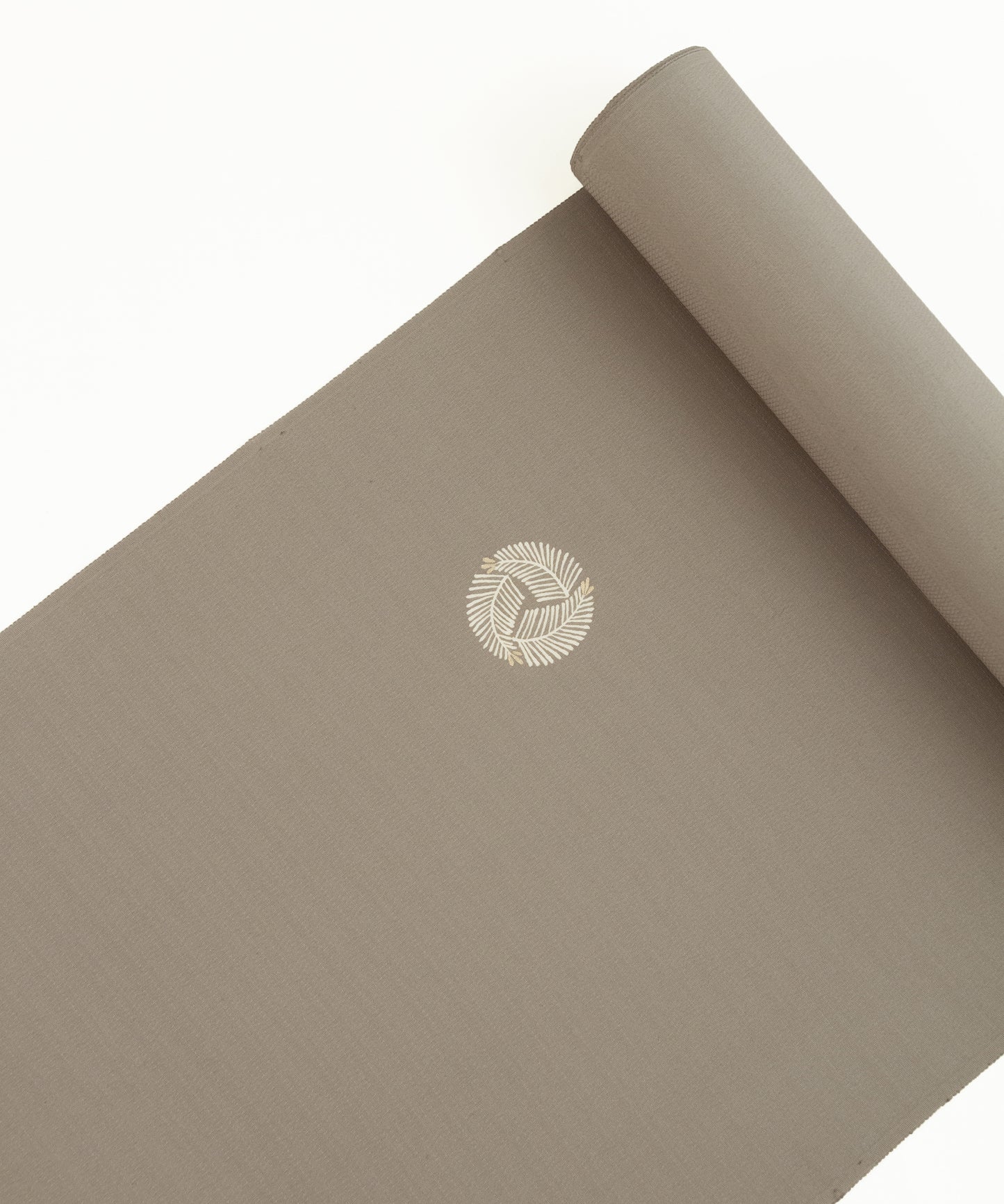 京都小阪 真糊糸目友禅小紋「松の丸」＊＊価格に付きましてはお気軽にお問い合わせください＊＊