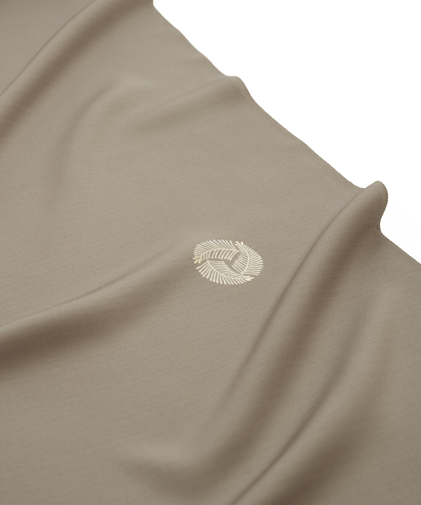 京都小阪 真糊糸目友禅小紋「松の丸」＊＊価格に付きましてはお気軽にお問い合わせください＊＊