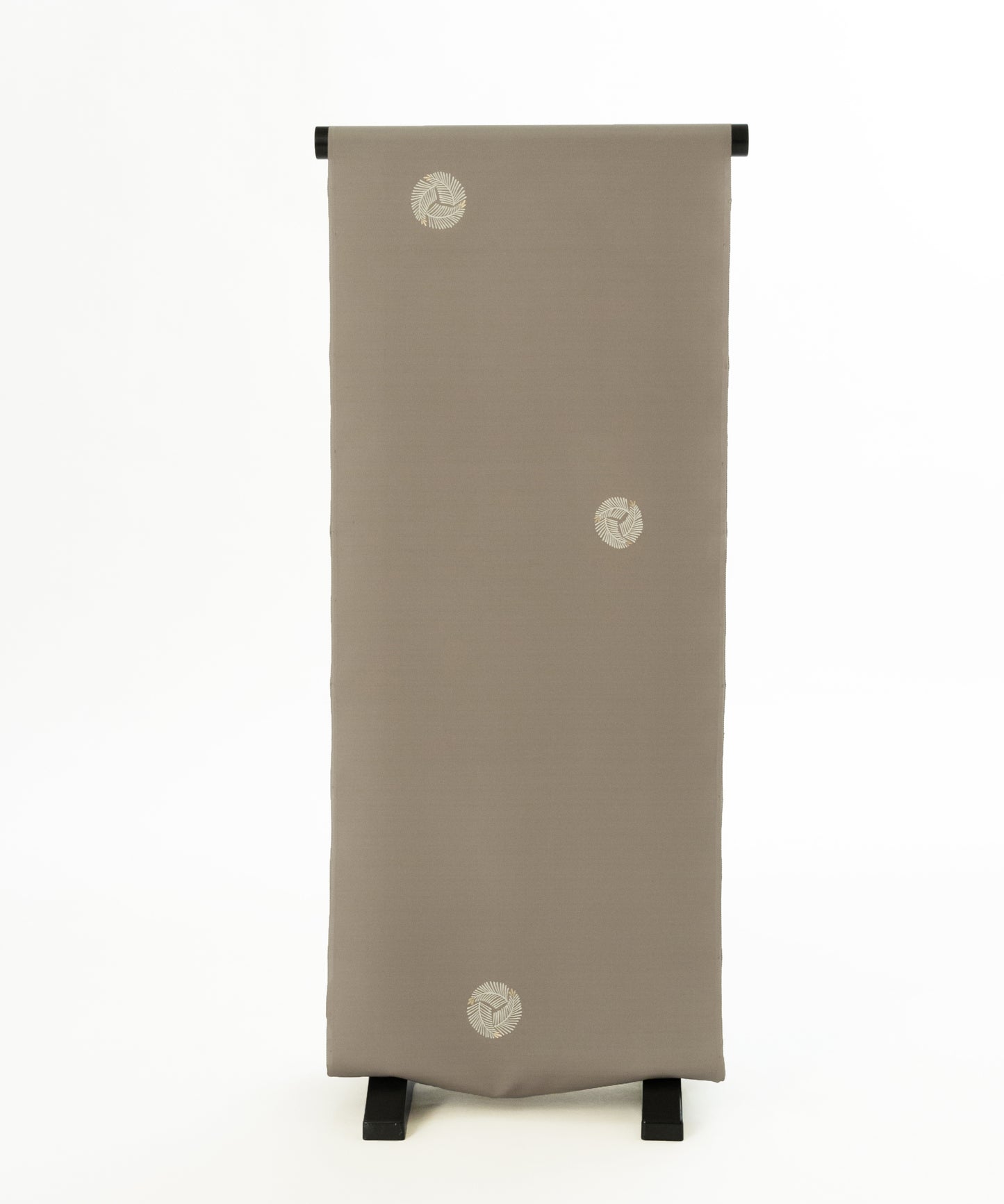 京都小阪 真糊糸目友禅小紋「松の丸」＊＊価格に付きましてはお気軽にお問い合わせください＊＊