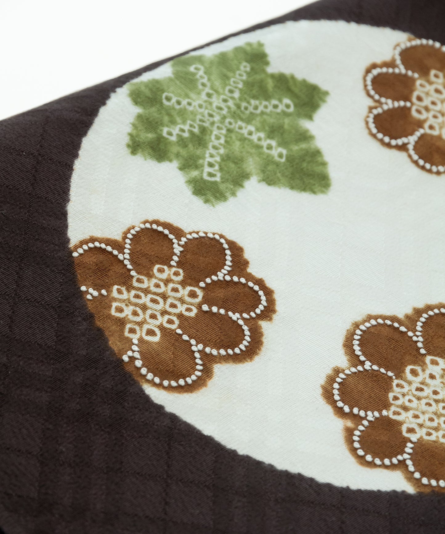 丸太遠藤 絞り九寸名古屋帯「丸取りに菊楓」※価格はお問い合わせくださいませ※