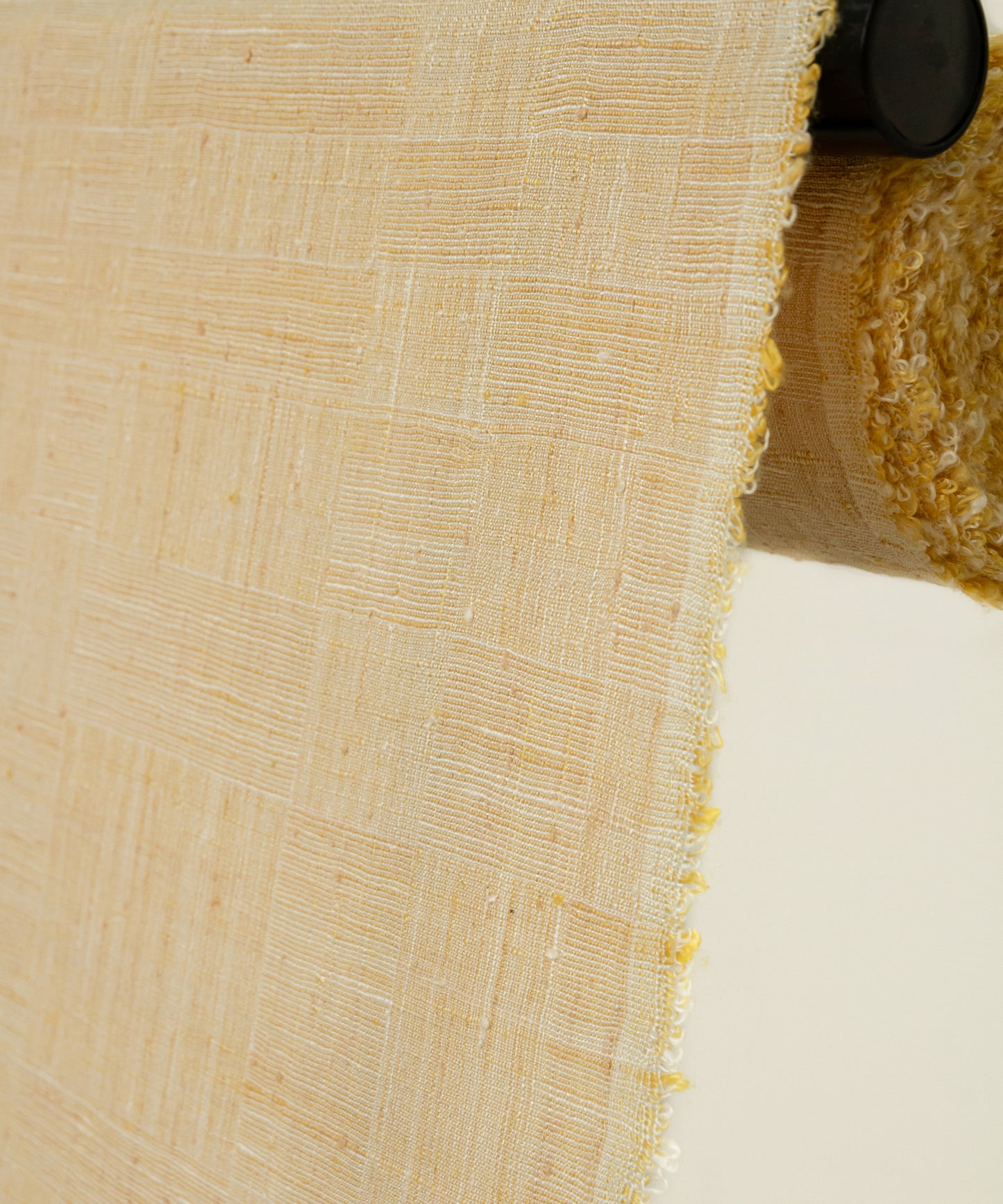 信州飯田紬 制作 広瀬澄子「手おりの中の手織」